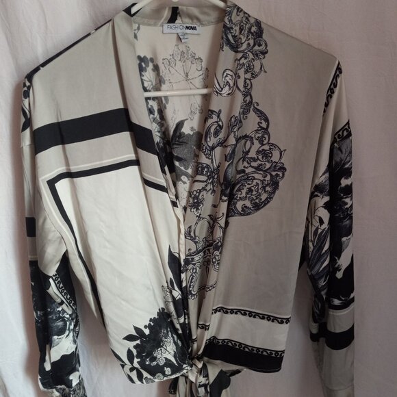 Fashion Nova Top size small - Picture 1 of 2